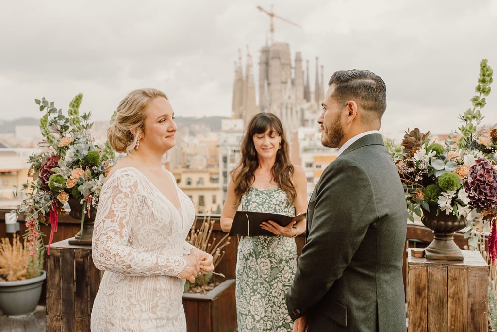 elopement-barcelona-intimate-ceremony41.jpg