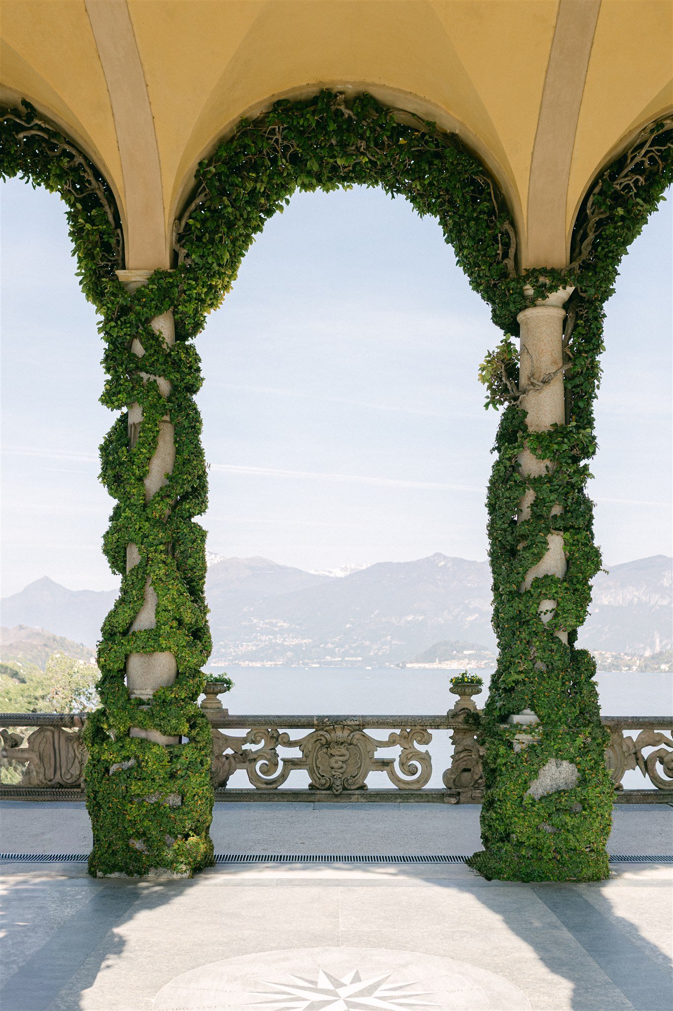 RebeccaChris-VillaBalbianelloWedding_0183.jpg