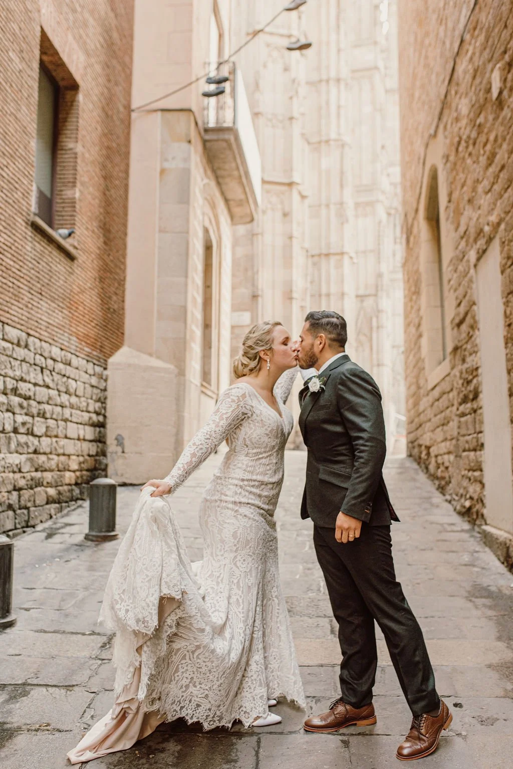 elopement-barcelona-intimate-ceremony93.jpg