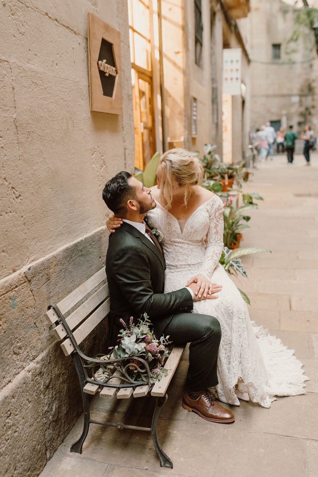 elopement-barcelona-intimate-ceremony131.jpg