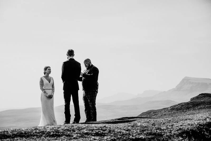 Christa-Cole-by-Liana-Mitrea-elopement-Skye-Scotland-240419-BW-0101.jpg
