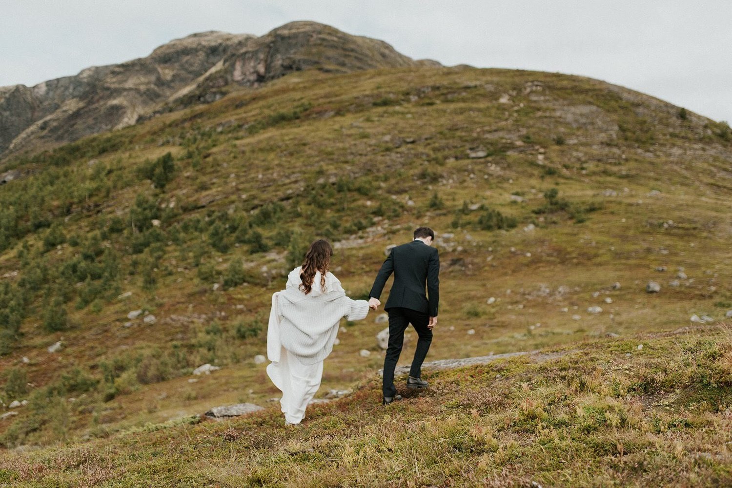 adventurous-norway-elopement-wedding-photographer-14.jpg
