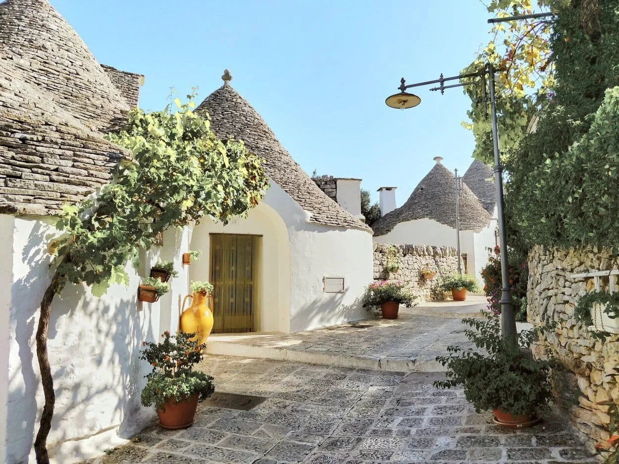 apulia - elopement packages in italy - Elope in Italy - Elopement packages italy - wedding packages in italy - Italy wedding elopement packages - elopement in italy 