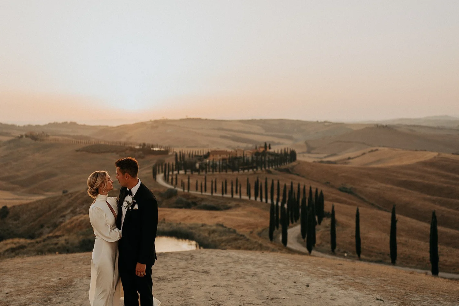 Taylor and Danny elopement in Tuscany