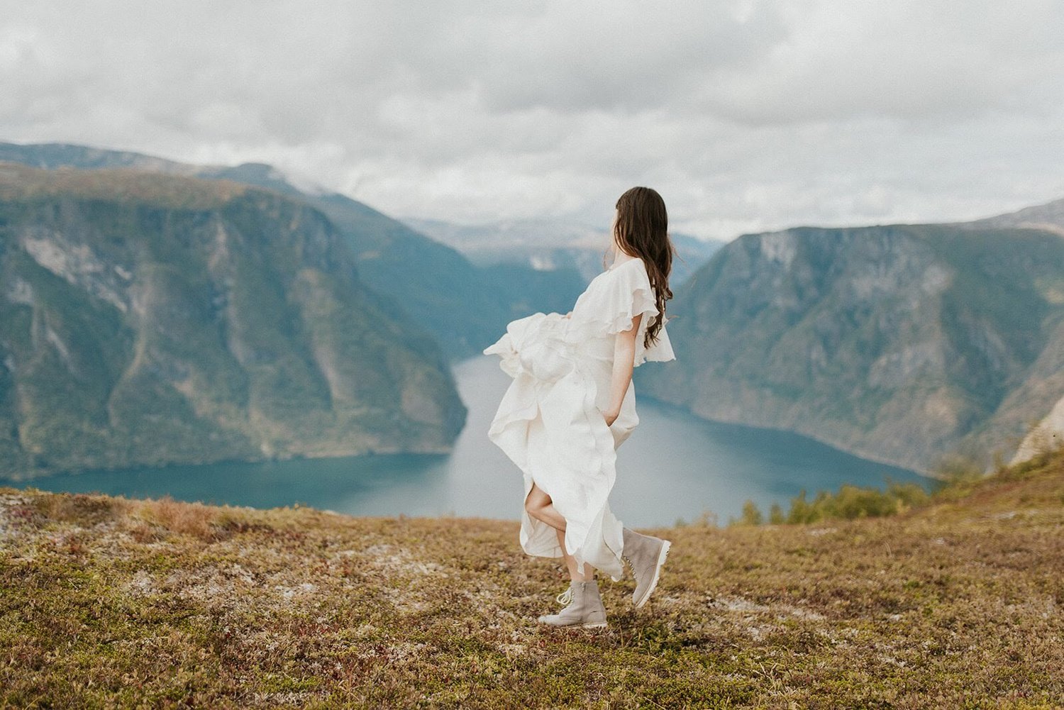 adventurous-norway-elopement-wedding-photographer-21.jpg