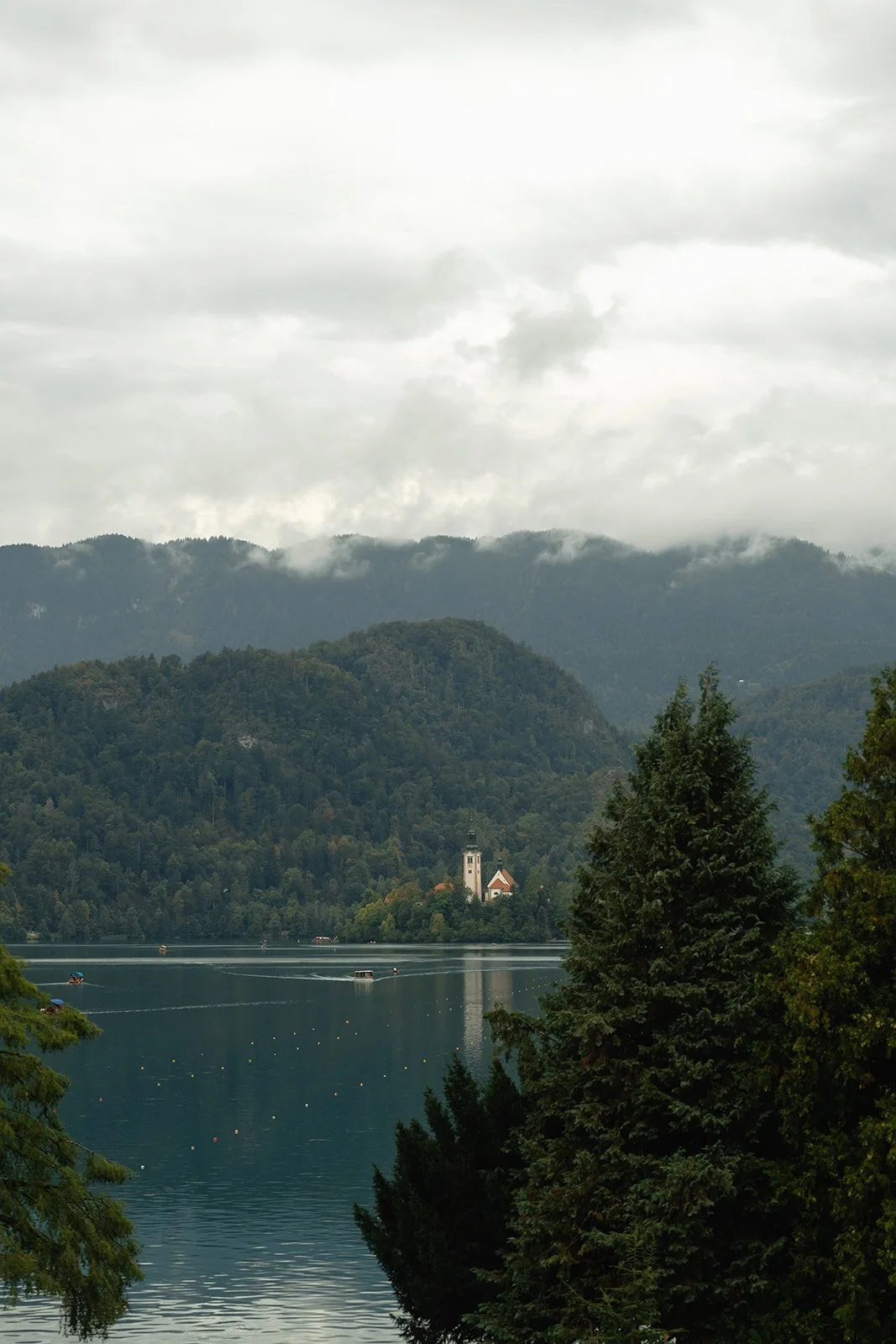 JenaLuke_Lake_Bled_elopement (98).jpg