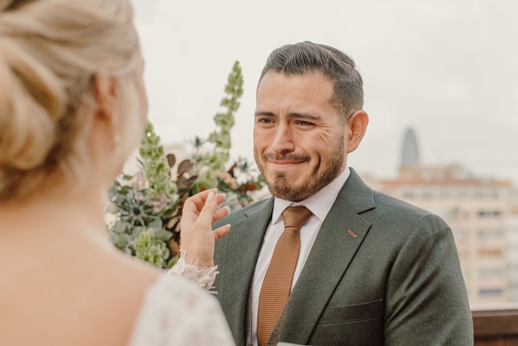 elopement-barcelona-intimate-ceremony37.jpg