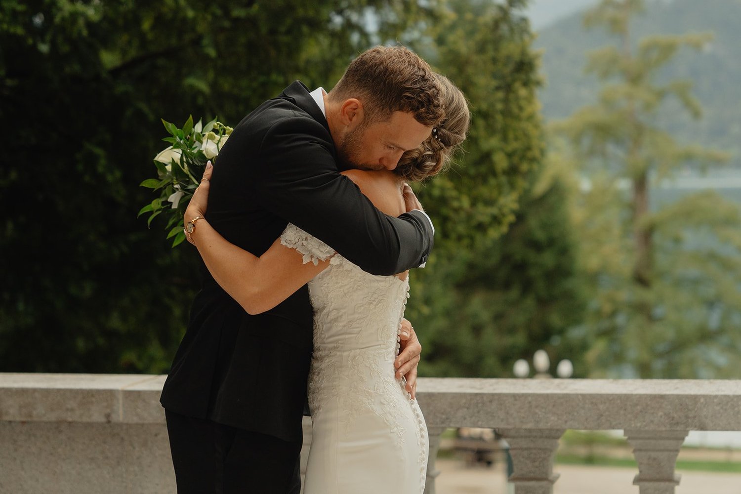 JenaLuke_Lake_Bled_elopement (88).jpg