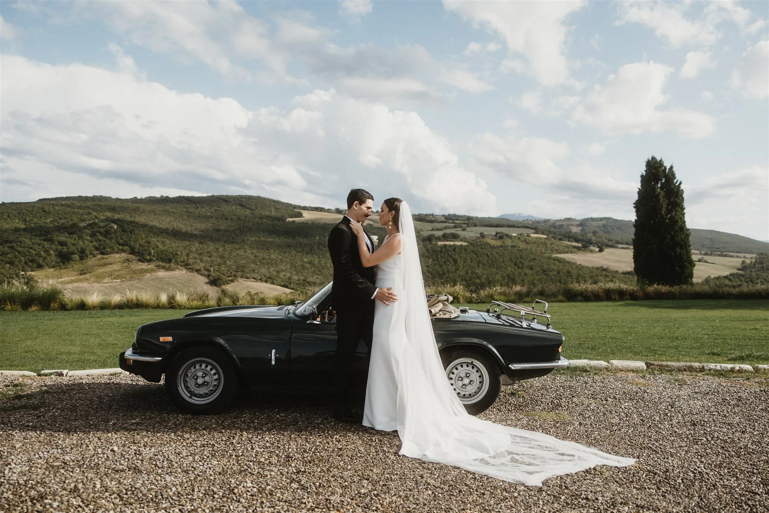 wedding elopement suits - a style guide