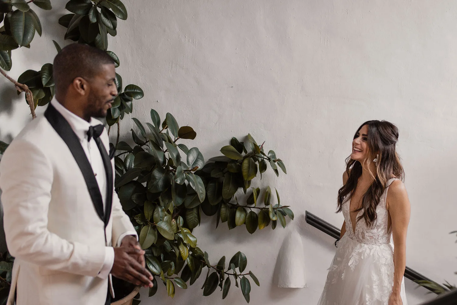 When Should You Take Your Elopement First-Look Photos?