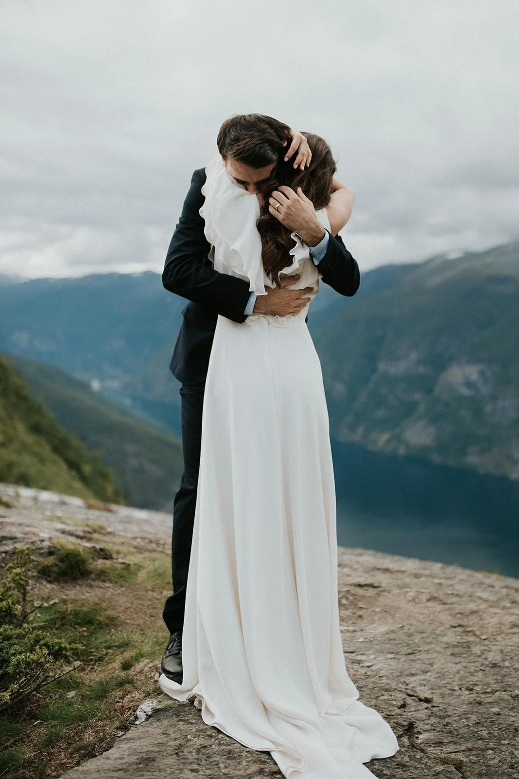 elopement in norway - europe