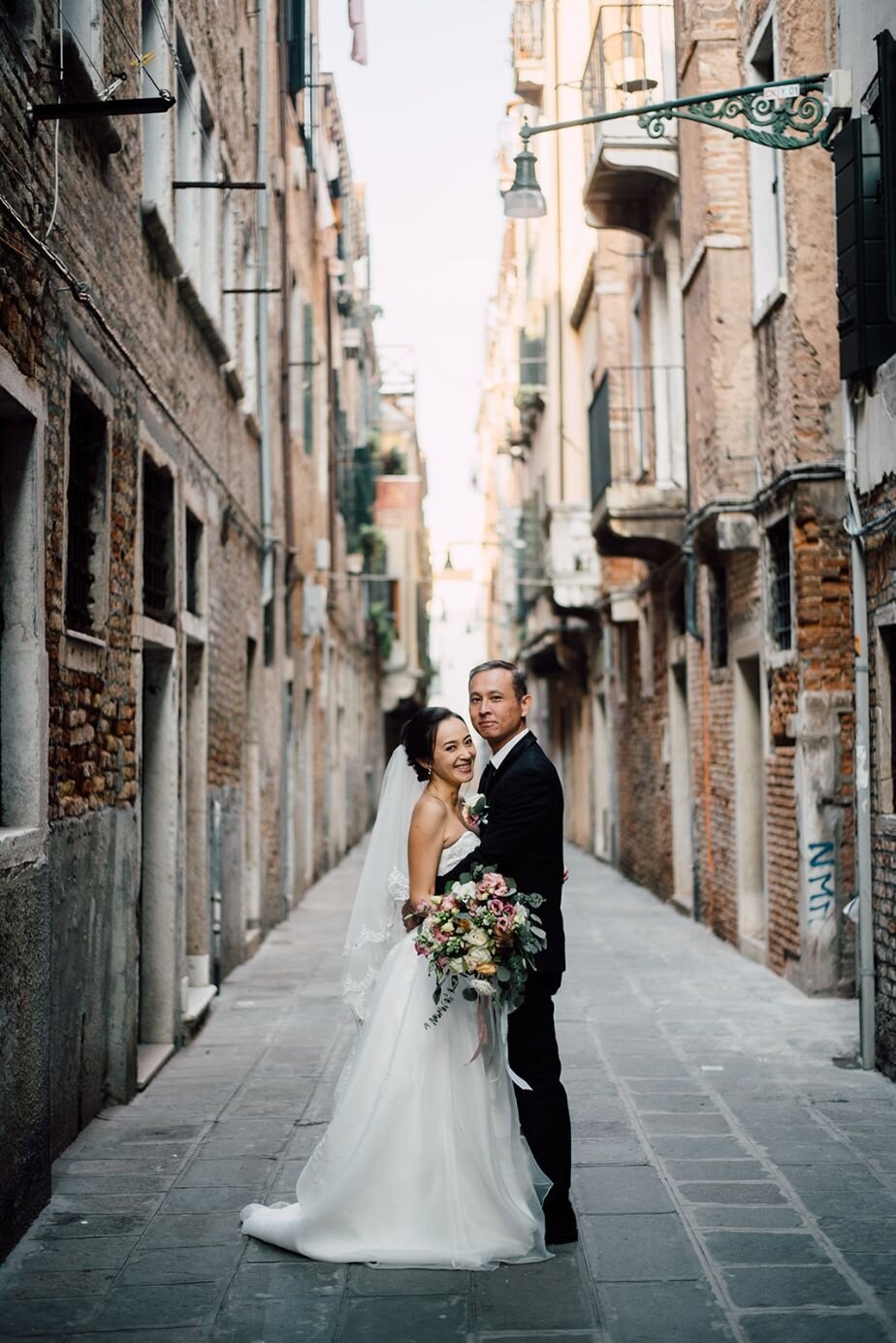venice-elopement-ceremony-planning-destination-wedding-in-italy4.jpeg