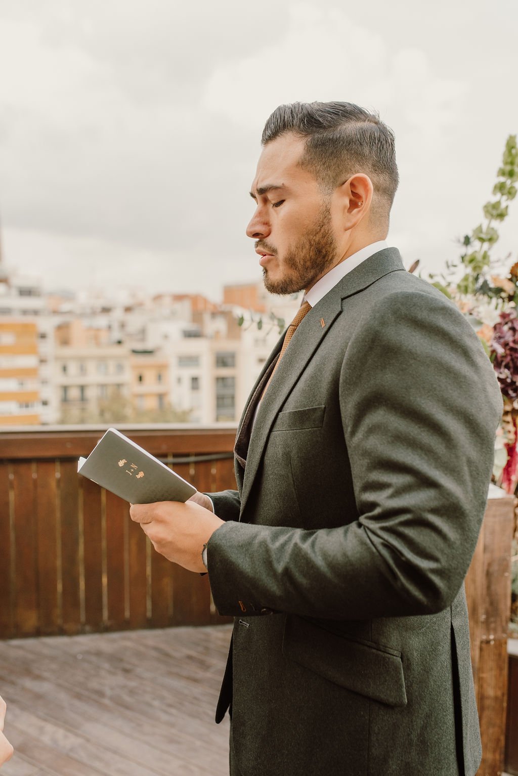 elopement-barcelona-intimate-ceremony36.jpg