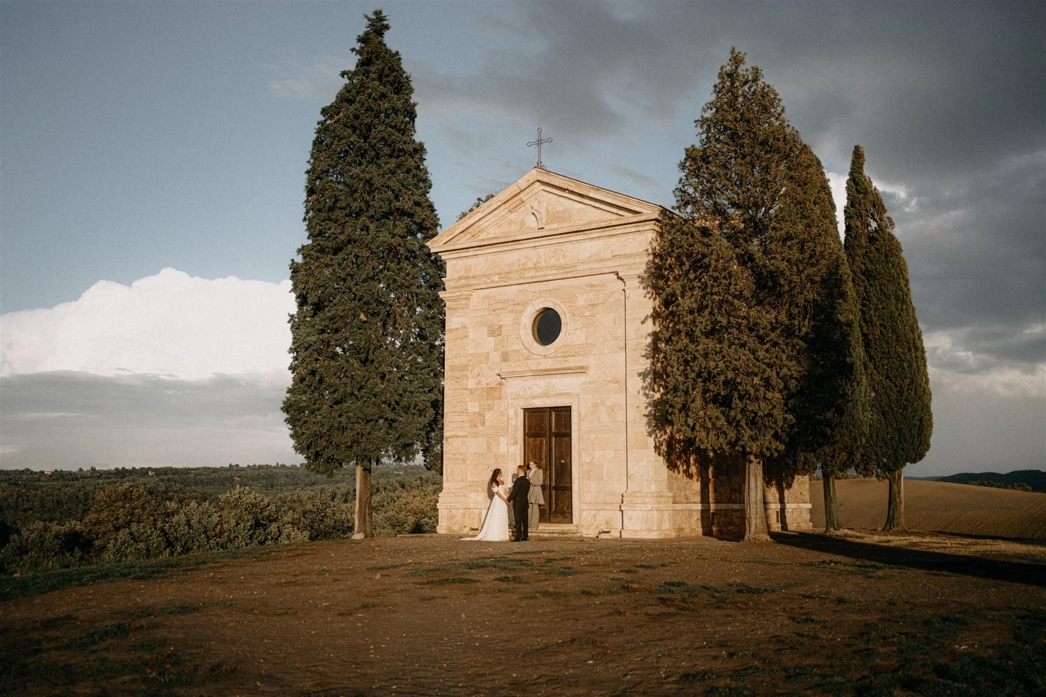 Kelly and John elopement, Tuscany