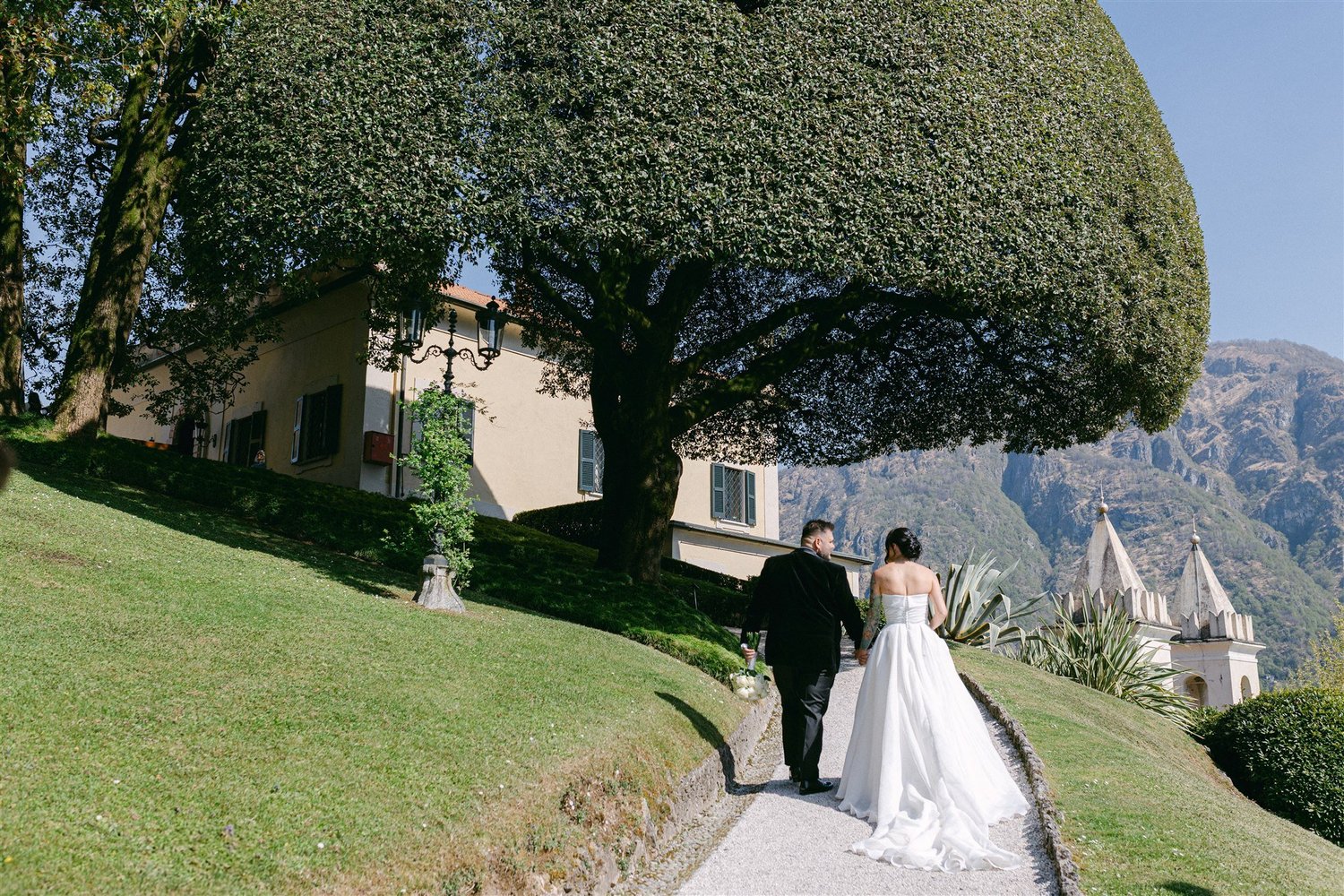 RebeccaChris-VillaBalbianelloWedding_0157.jpg