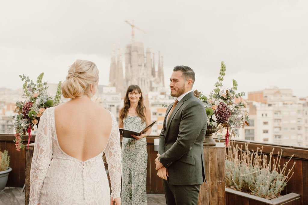 elopement-barcelona-intimate-ceremony28.jpg