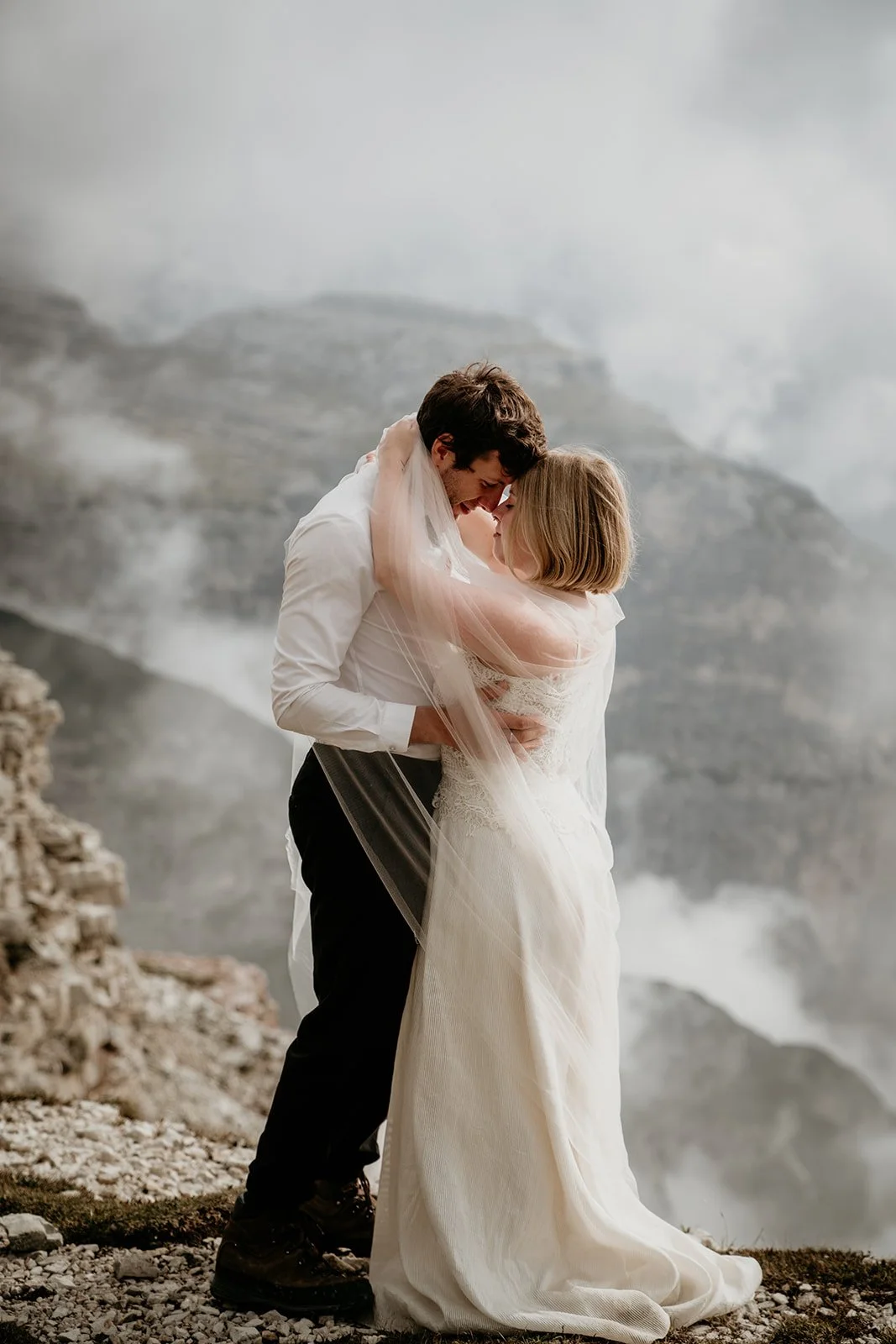 elopement in the dolomites