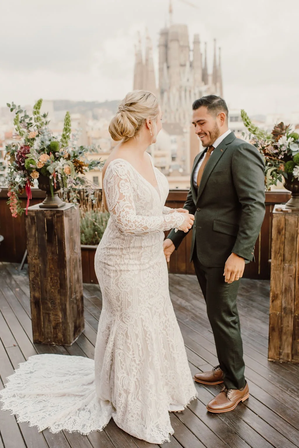 elopement-barcelona-intimate-ceremony54.jpg