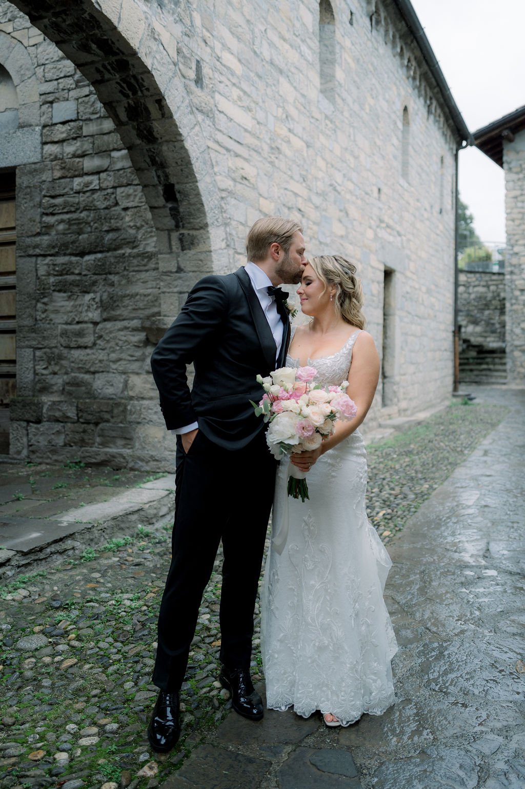 wedding elopement in lake como italy