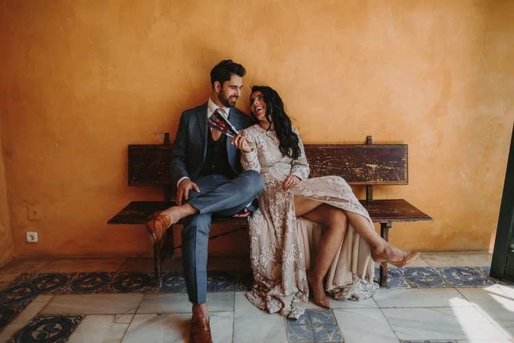 Elope in Seville