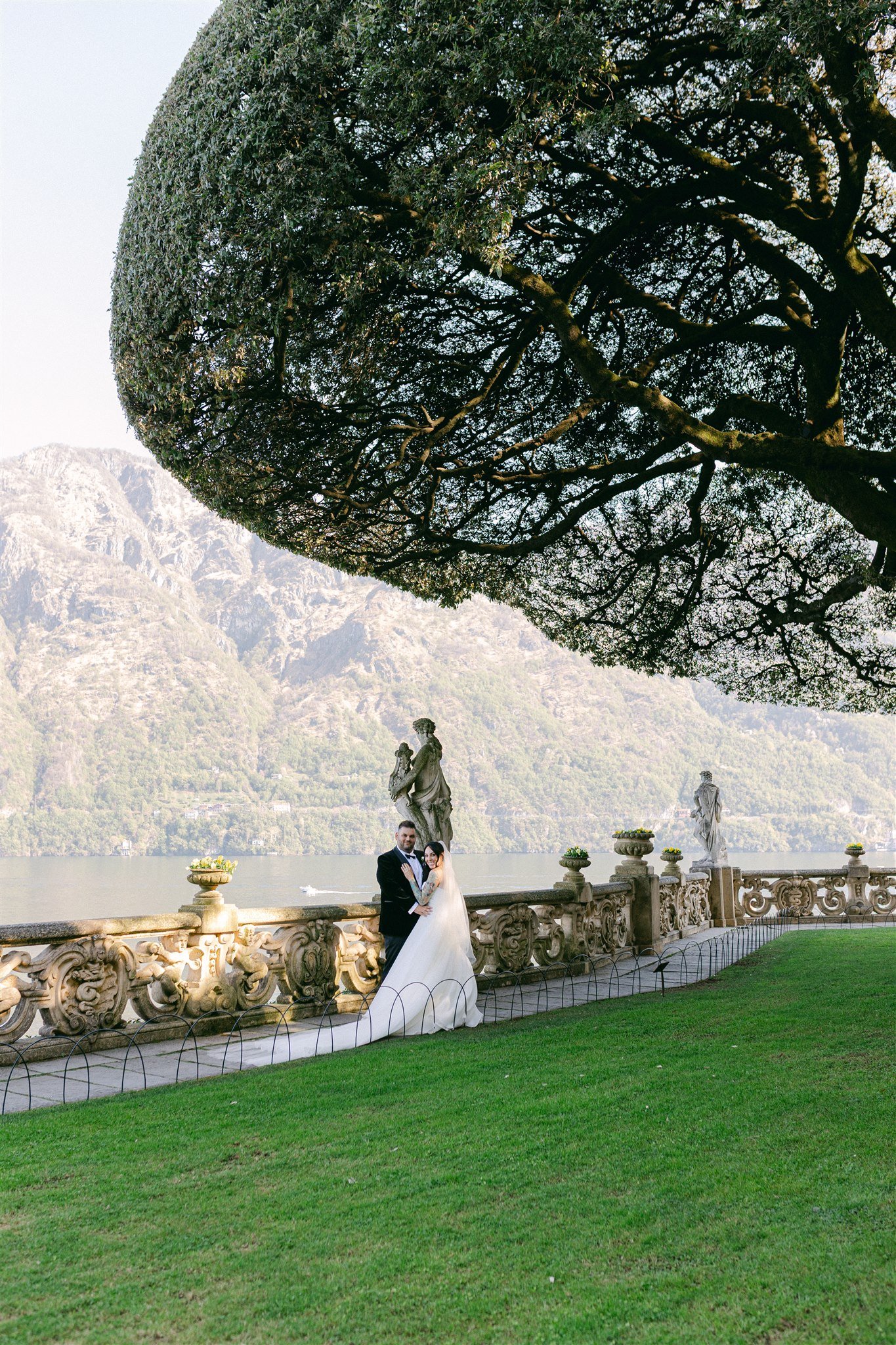 RebeccaChris-VillaBalbianelloWedding_0265.jpg