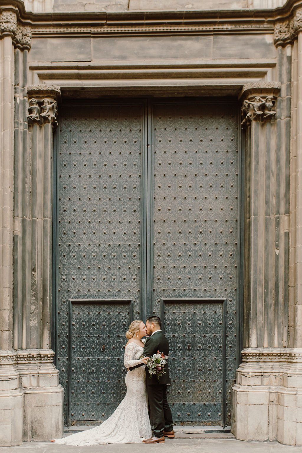 elopement-barcelona-intimate-ceremony100.jpg