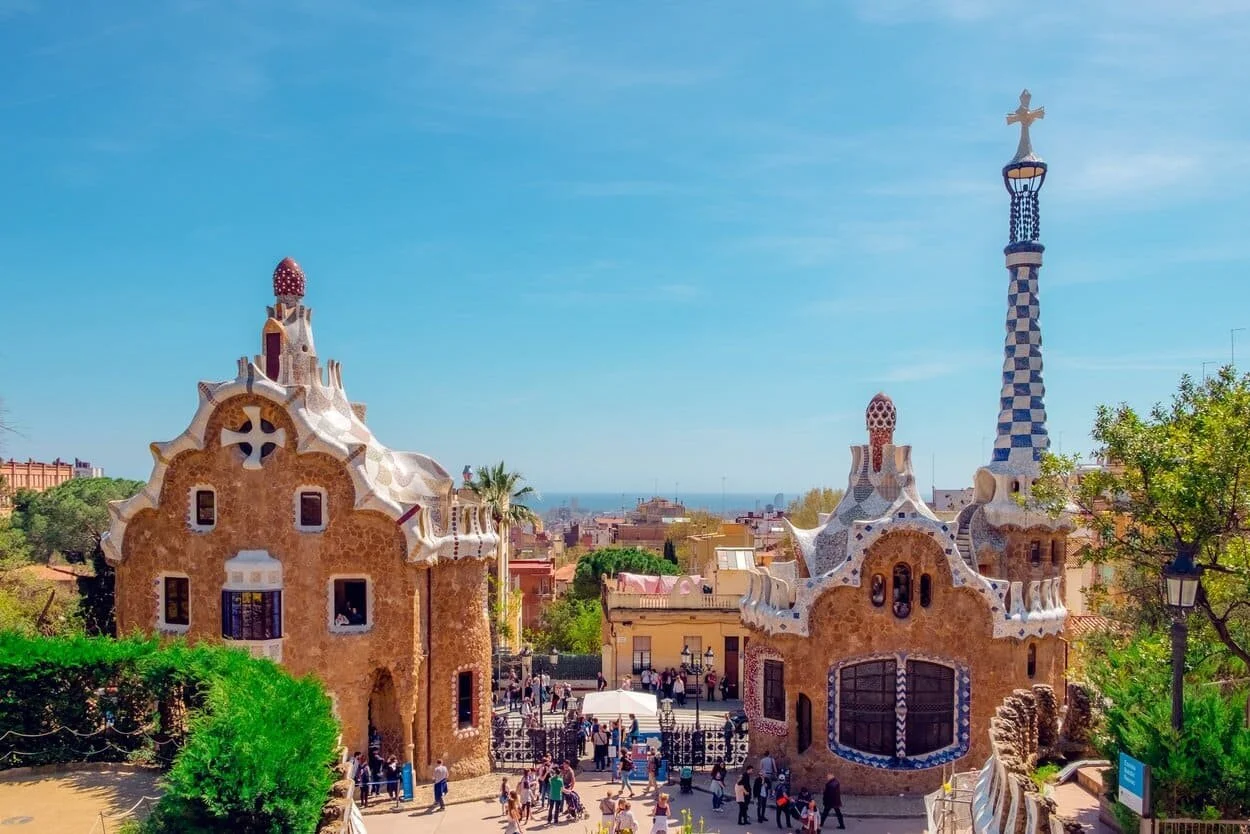 elopement packages in barcelona, spain