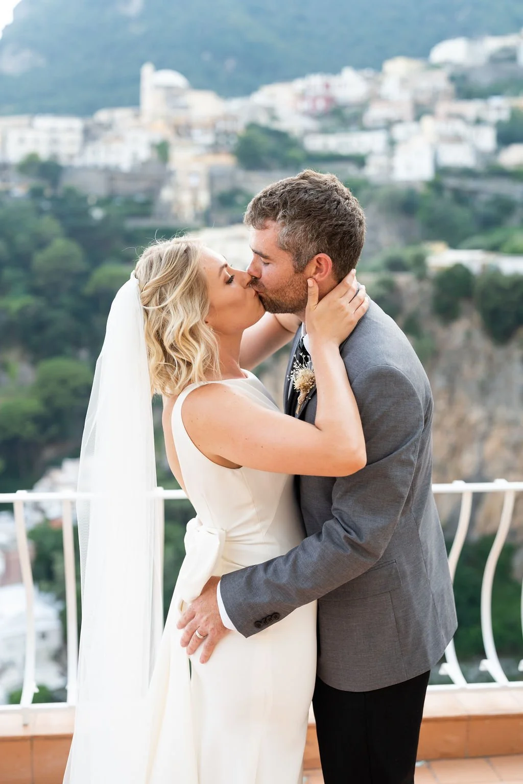 Sunny Elopement in Positano