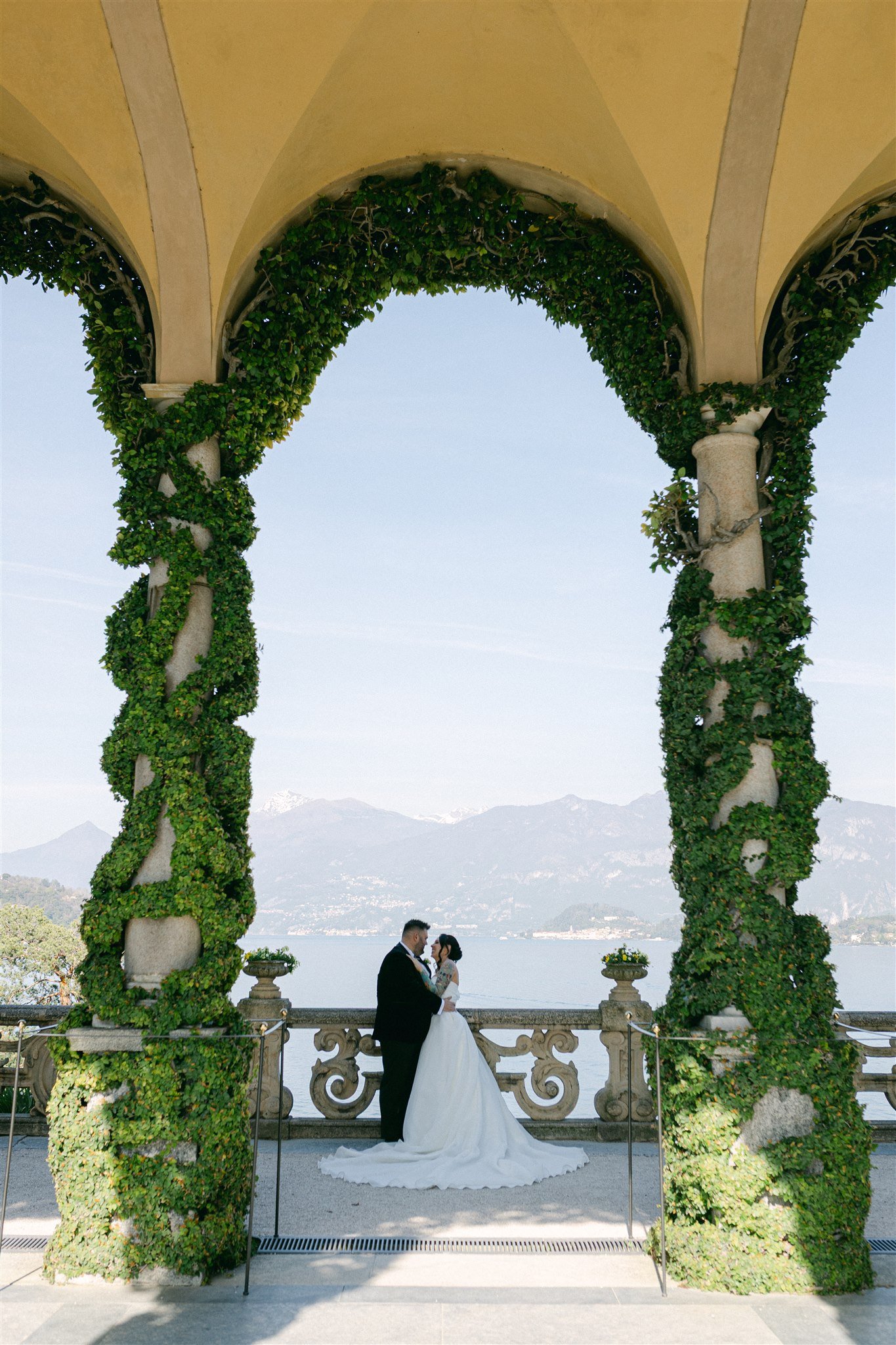 RebeccaChris-VillaBalbianelloWedding_0248.jpg
