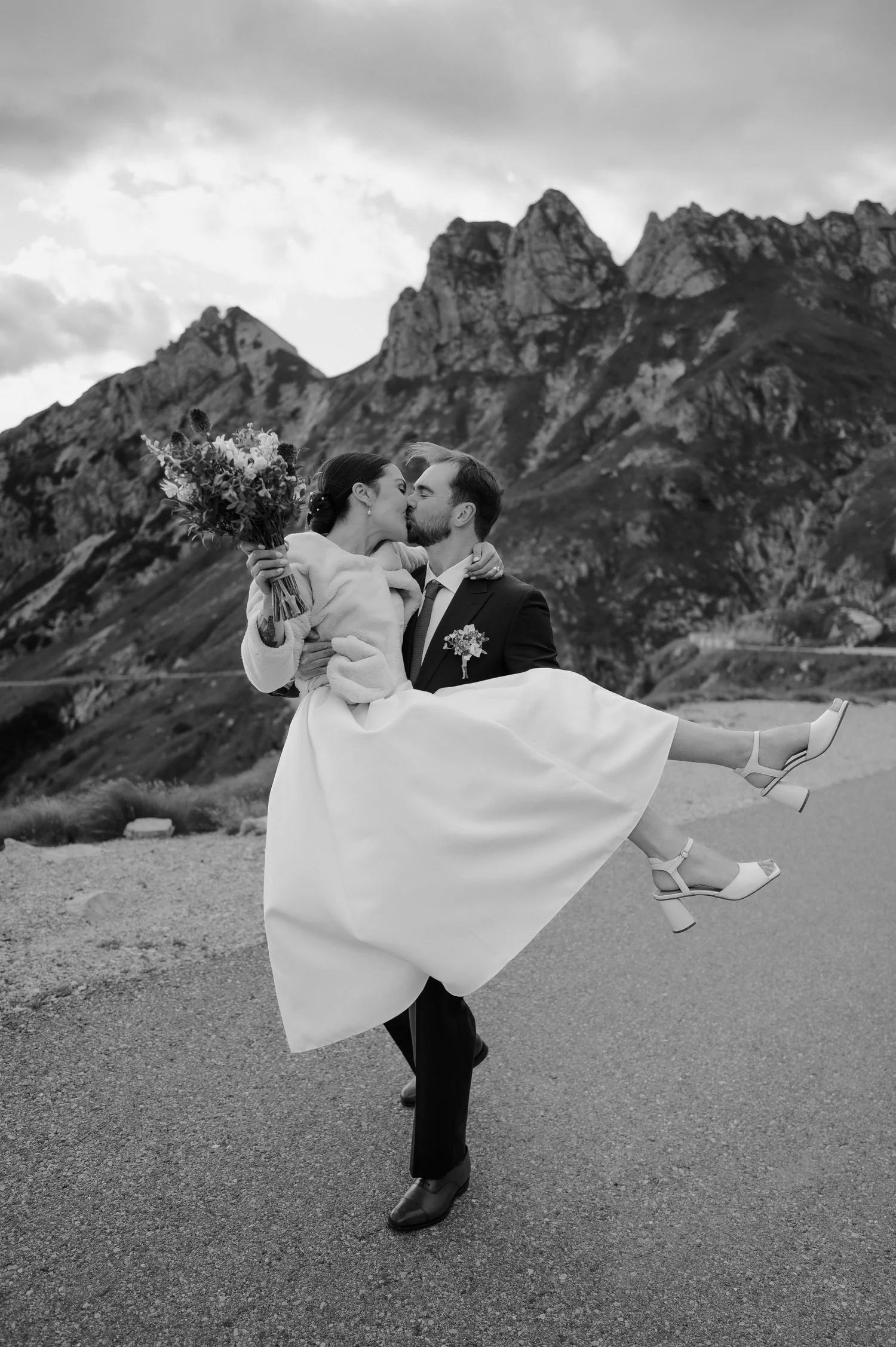 Emma & Connor Elopement 2025-195.jpg