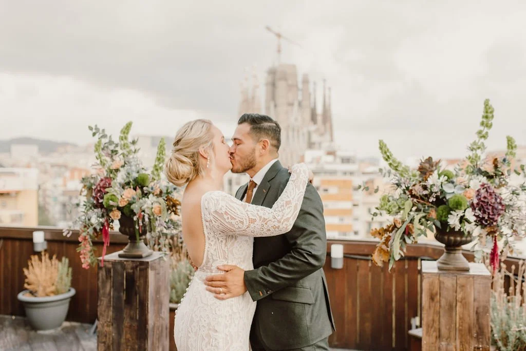 elopement-barcelona-intimate-ceremony70.jpg