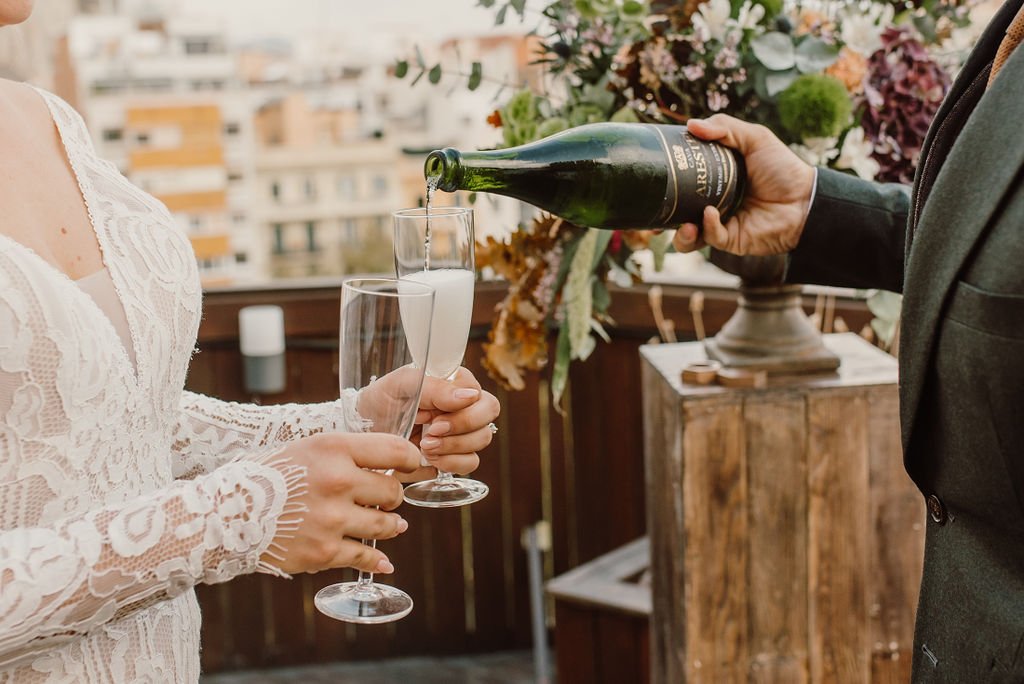 elopement-barcelona-intimate-ceremony59.jpg
