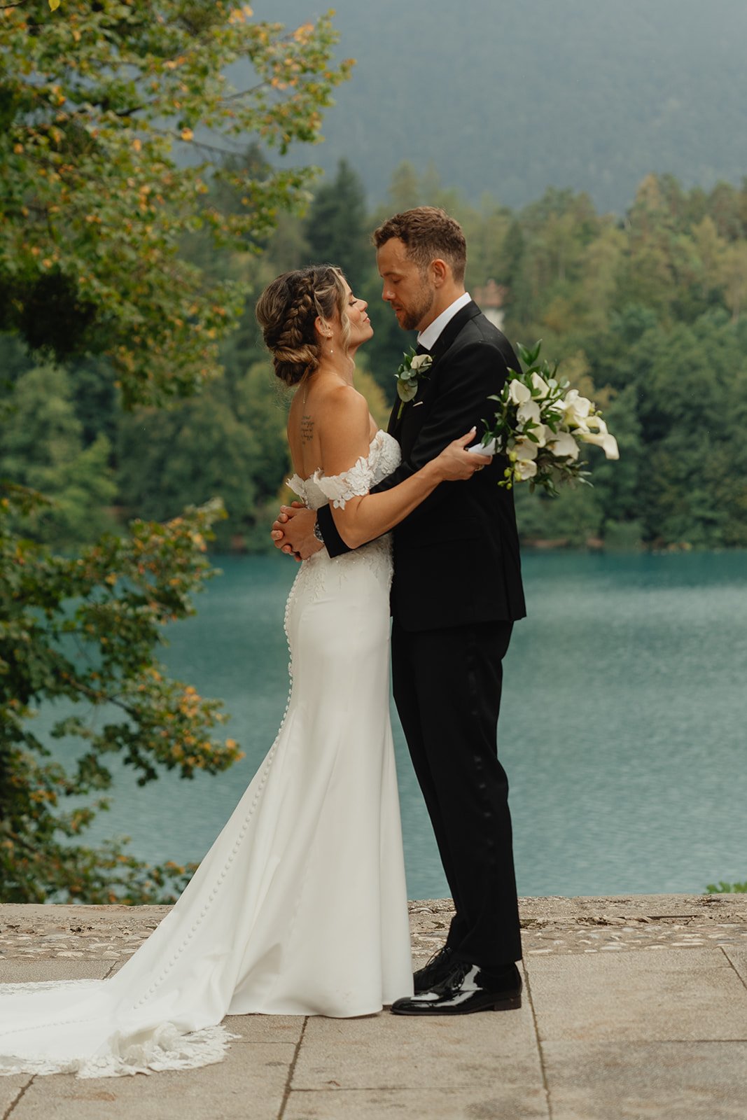 JenaLuke_Lake_Bled_elopement (394).jpg