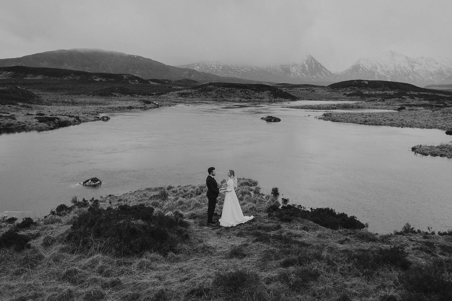 Joanna-Eliza-Danielle-Harriet-Ben-Glencoe-88 copy.jpg