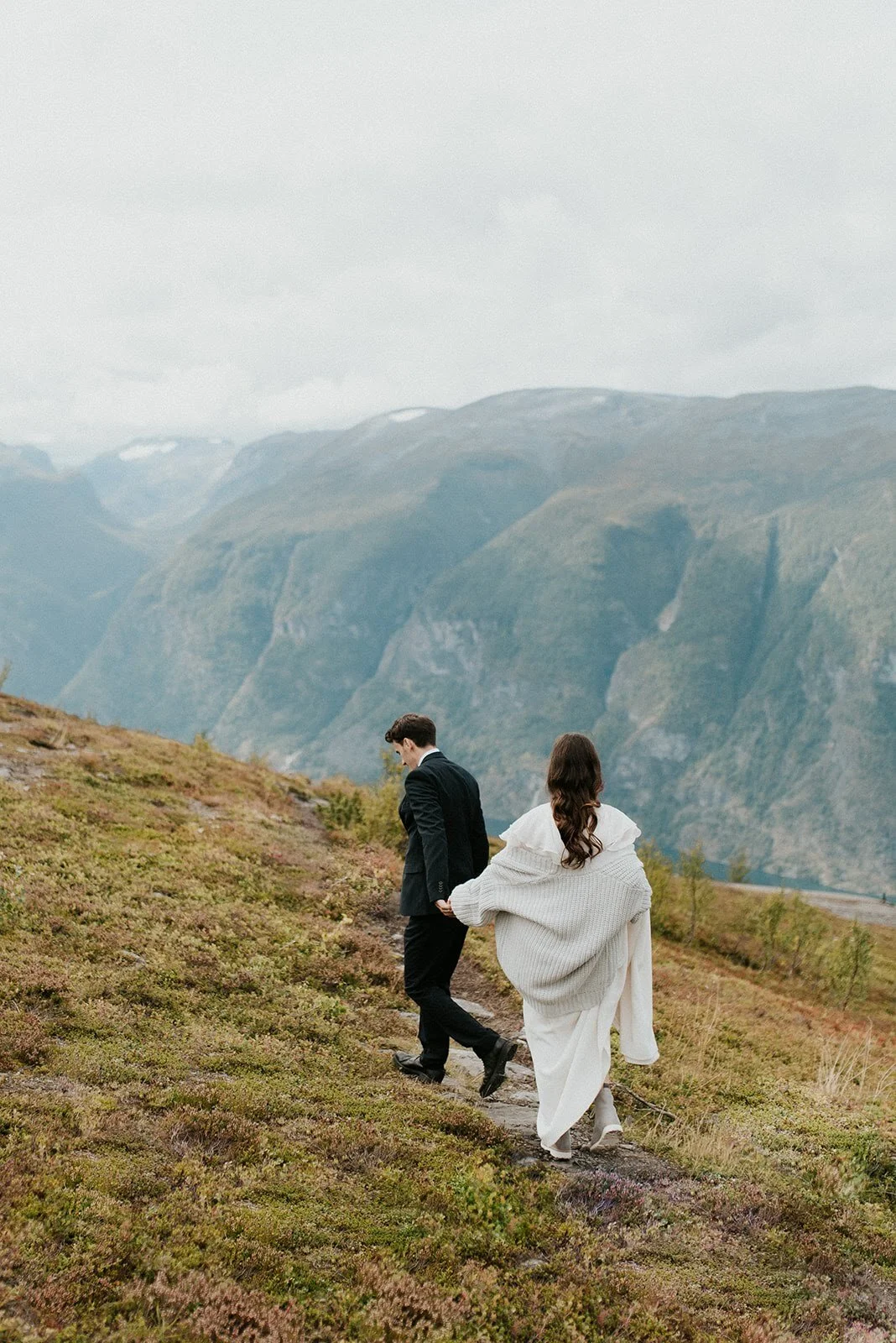 elopement ceremony in norway