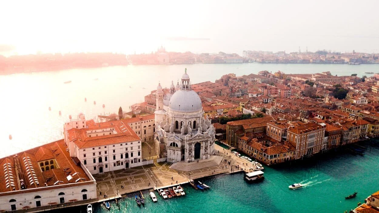 venice - elopement packages in italy - Elope in Italy - Elopement packages italy - wedding packages in italy - Italy wedding elopement packages - elopement in italy 