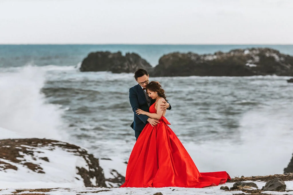 winter Elopement in europe - Bettina Vass Photography