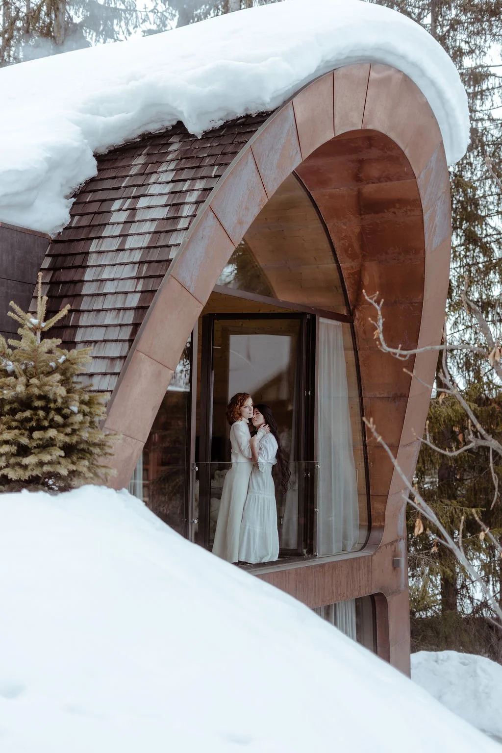 Intimate-wedding-dolomites-italy-mountain-elopement53.jpg