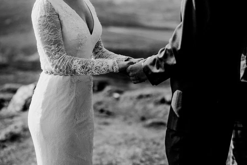 Christa-Cole-by-Liana-Mitrea-elopement-Skye-Scotland-240419-BW-0125.jpg
