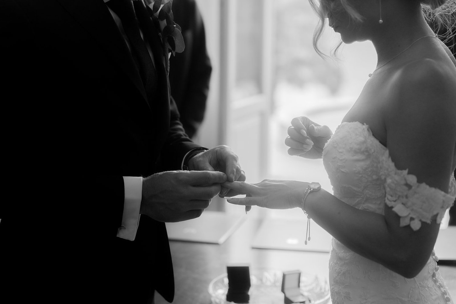 JenaLuke_Lake_Bled_elopement (128).jpg