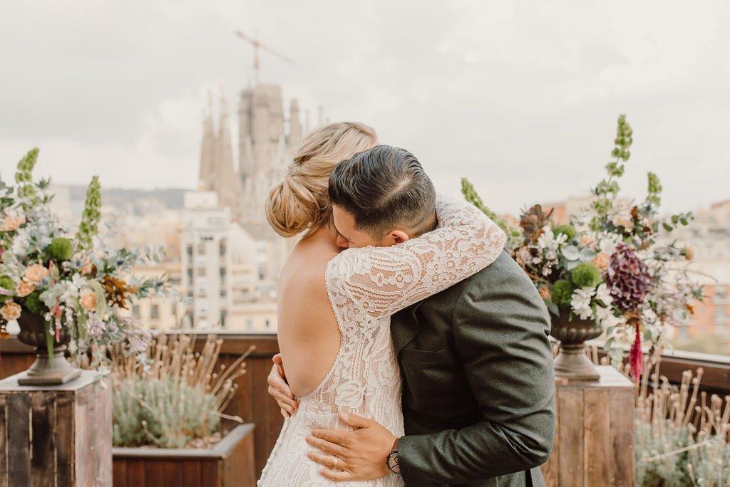 elopement-barcelona-intimate-ceremony56.jpg