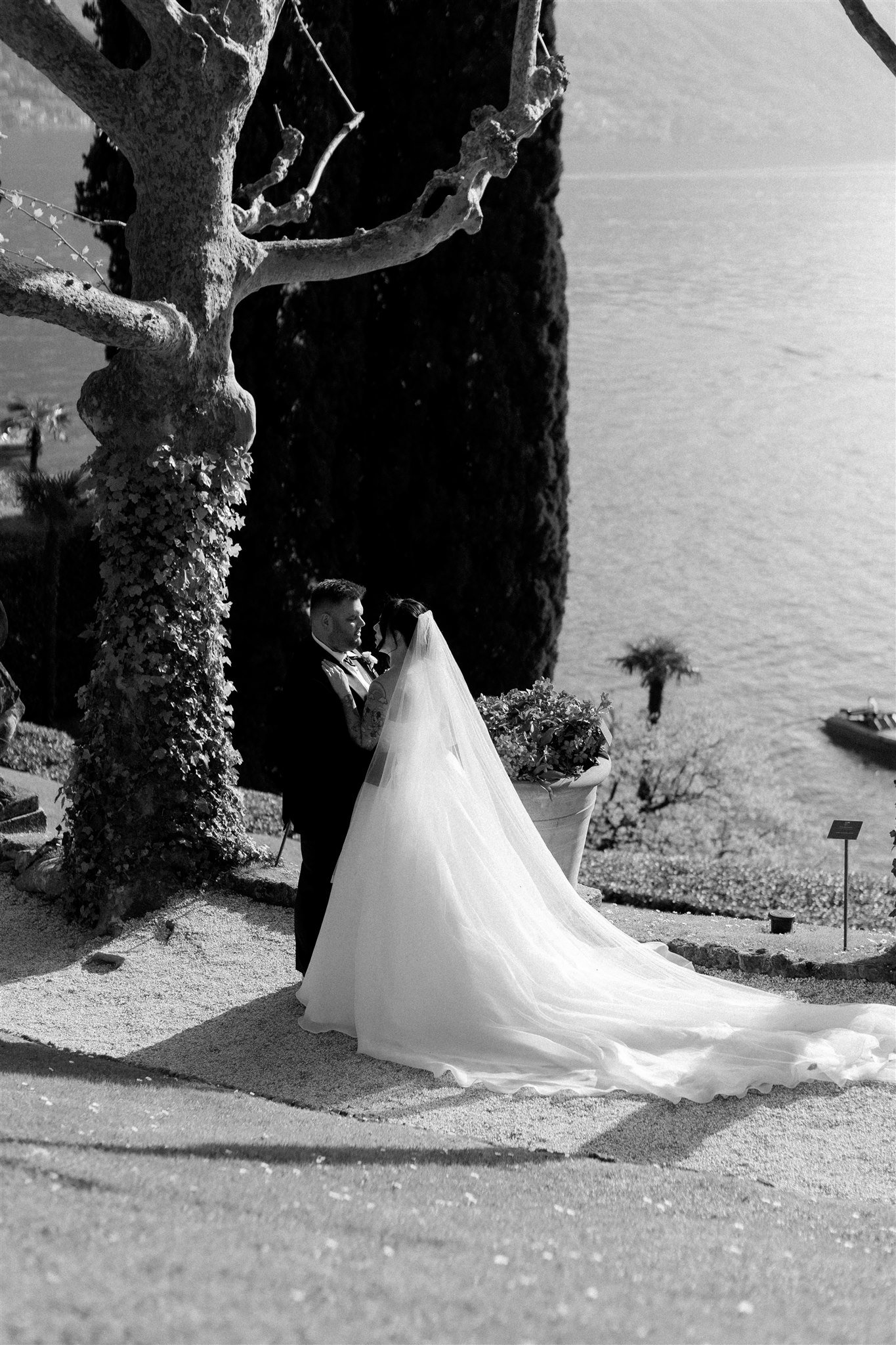 RebeccaChris-VillaBalbianelloWedding_0445.jpg