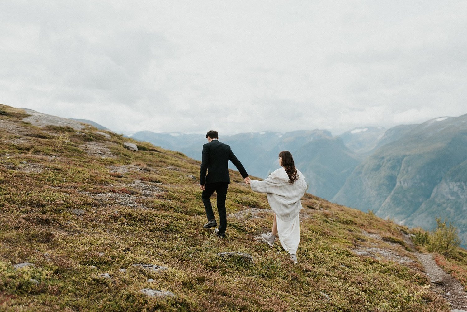 elopement ceremony in norway